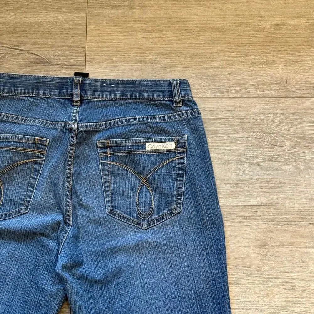 Vintage Y2K Calvin Klein Mid Rise Flare Jeans 90s Mallcore Denim Size 8 - Picture 9 of 9